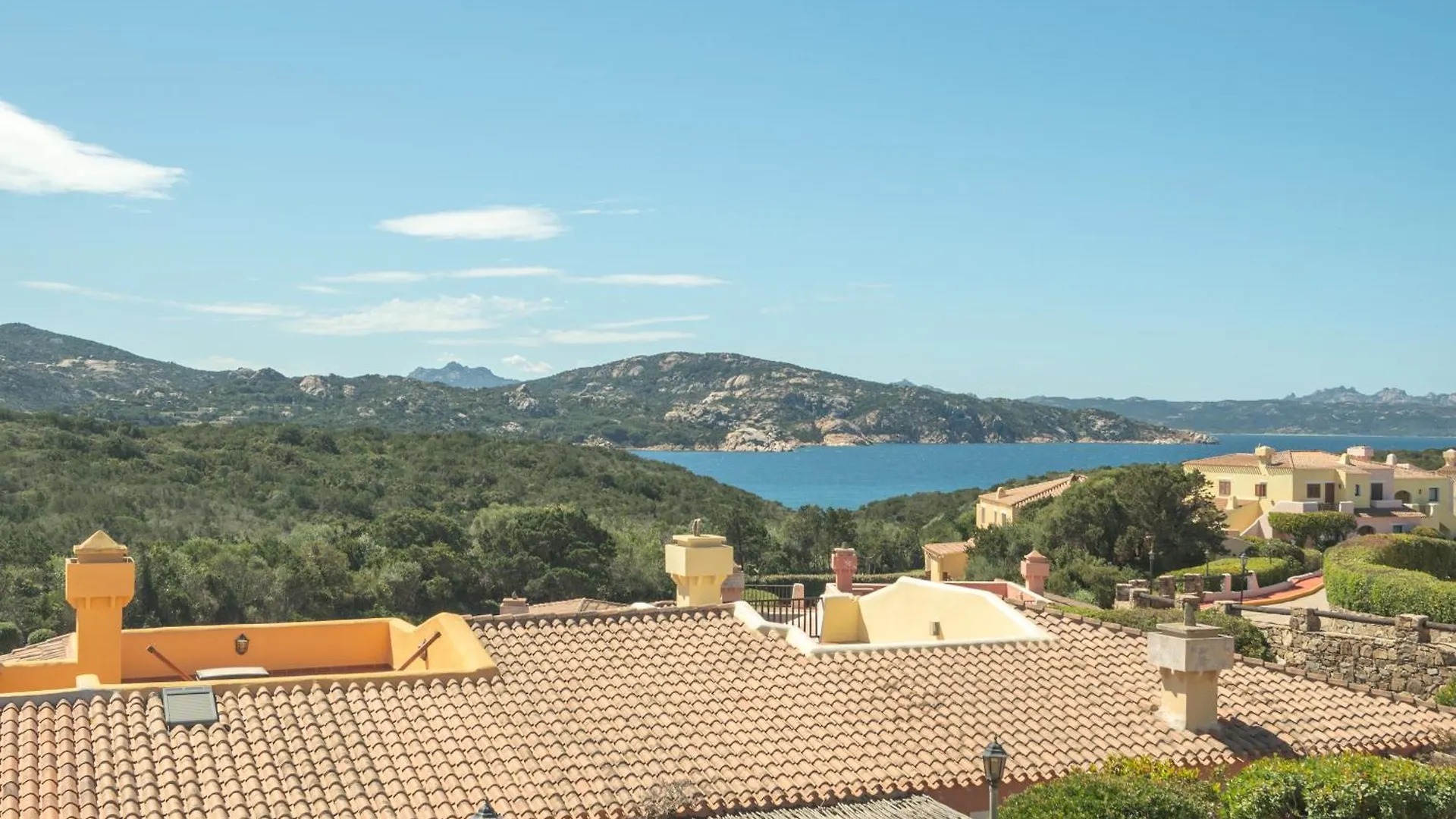 Cdt Cala Del Faro - Happy Rentals Porto Cervo Appartement